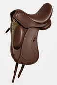 Carica l'immagine nel visualizzatore della galleria, Signature Dressage Saddle