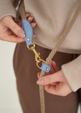 Charger l'image dans la visionneuse de la galerie, Hands-Free Leather Dog Leash 3-in-1 – Black & Beige Rope | CHOUCHOÚ®