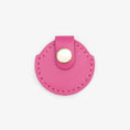 Cargar la imagen en la vista de la galería, Leather holder for dogs "Classy" for AirTag, red, CHOUCHOÚ