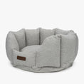 Carica l'immagine nel visualizzatore della galleria, Luxury Orthopedic Dog Bed — Shell Teddy Collection — Premium Comfort Pet Bed | CHOUCHOÚ®
