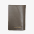 Carica l'immagine nel visualizzatore della galleria, Leather cover for international veterinary passport for dogs, pink, CHOUCHOÚ
