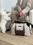 Carica l'immagine nel visualizzatore della galleria, Leather Dog Carrier Bag — Classy Collection, Timeless Design, Brown | CHOUCHOÚ®
